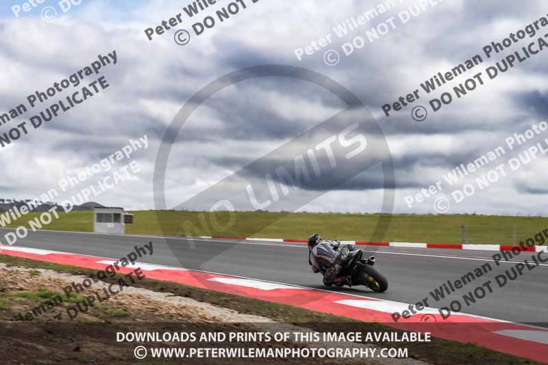 cadwell no limits trackday;cadwell park;cadwell park photographs;cadwell trackday photographs;enduro digital images;event digital images;eventdigitalimages;navarra;no limits trackdays;peter wileman photography;racing digital images;trackday digital images;trackday photos